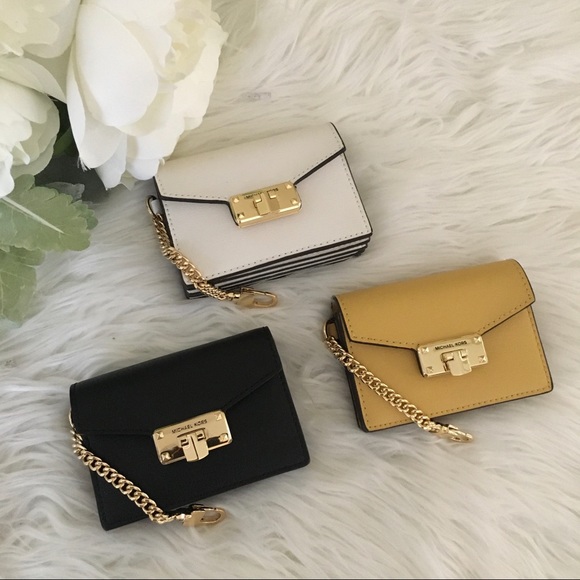 Michael Kors Handbags - Michael Kors card holder/ wallet